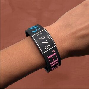 THE 1975 RUBBER WRISTBAND